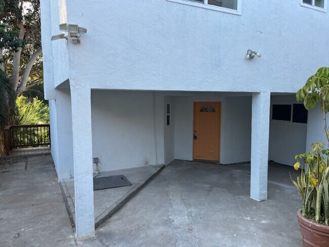 Building Photo - 3205-3207 42nd St.