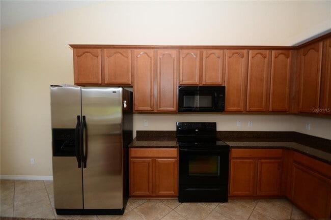 Building Photo - 40 Arrowhead Dr