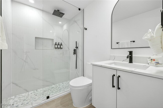 Building Photo - 1105 Skiff Pl