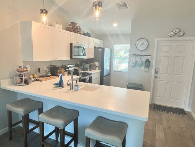 Building Photo - CHARMING 3 BEDROOM, 2 BATH HOME BUILT IN 2022 IN EAST STUART