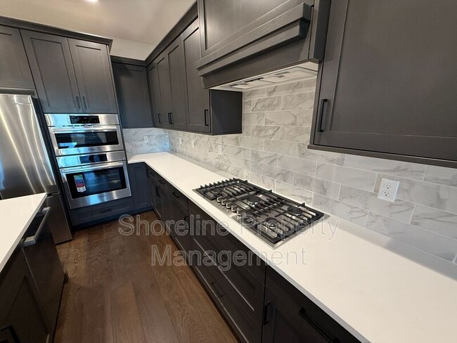 Building Photo - 2009 Freya Ct