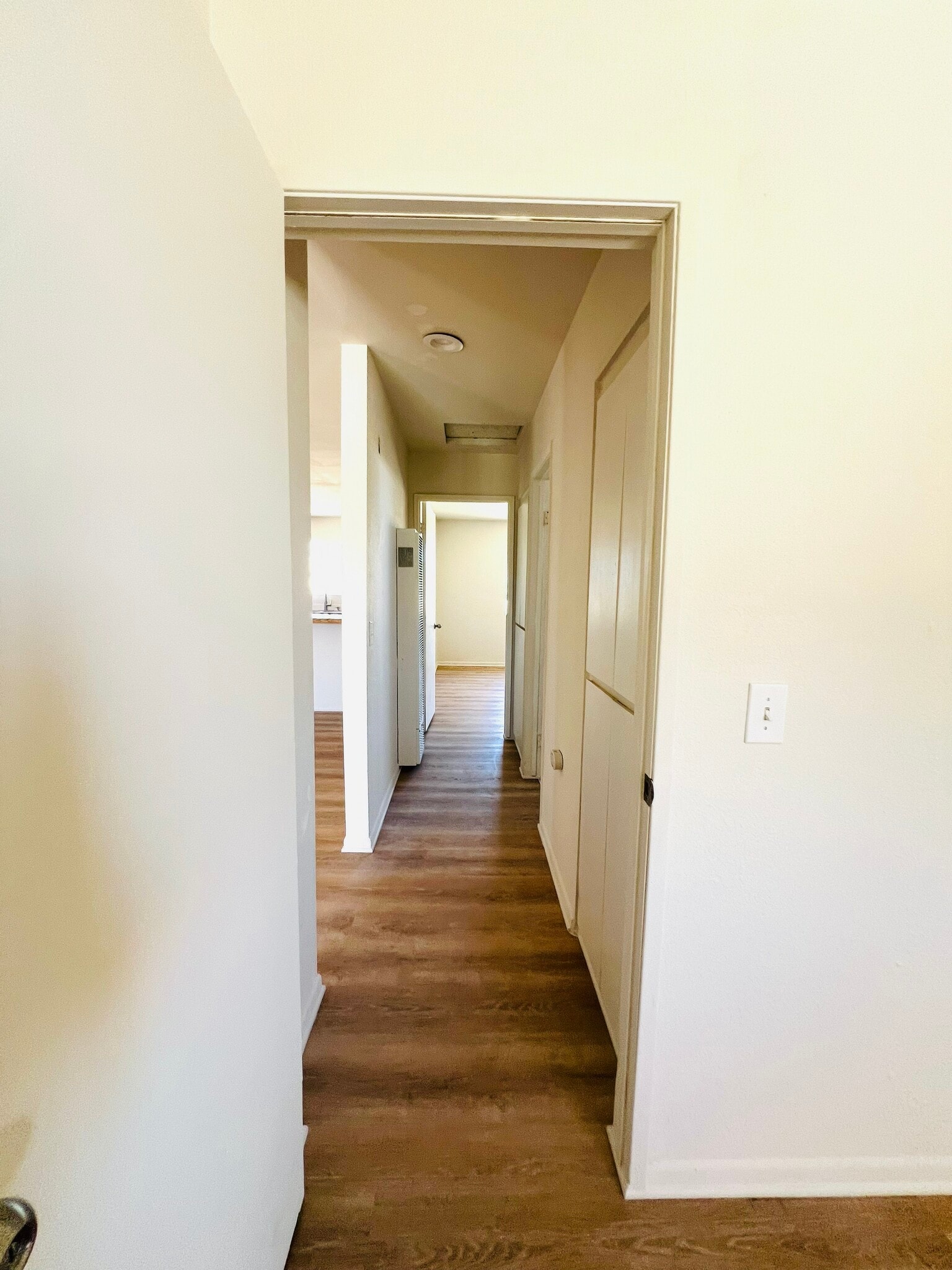 Hallway - 6688 National Park Dr
