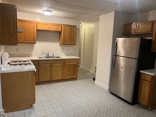 Building Photo - W. Ostrander Ave