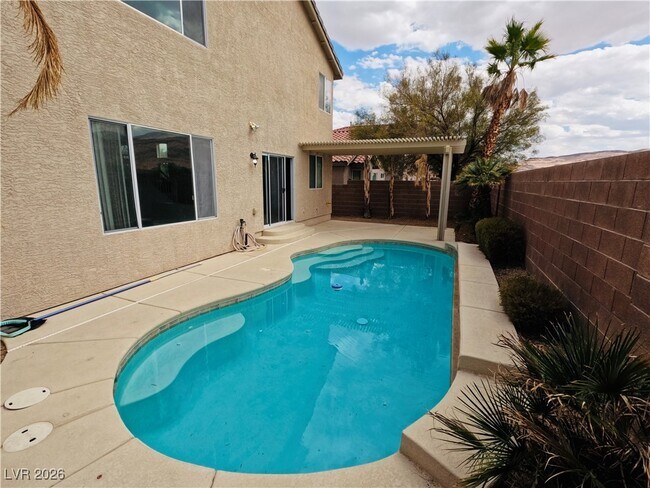 Building Photo - 5843 Noble Stand St