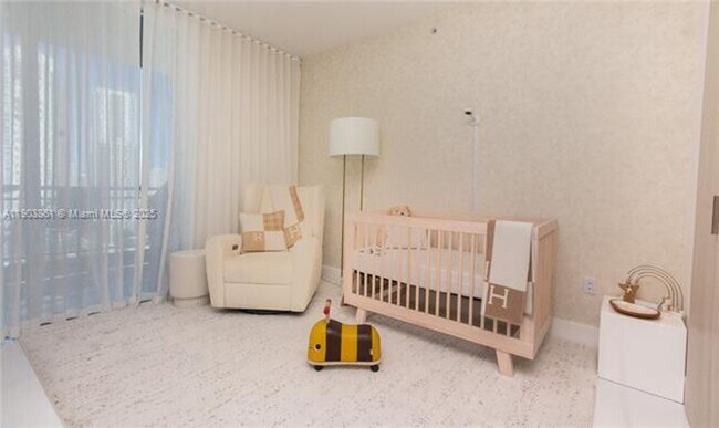 Building Photo - 92 SW 3rd St