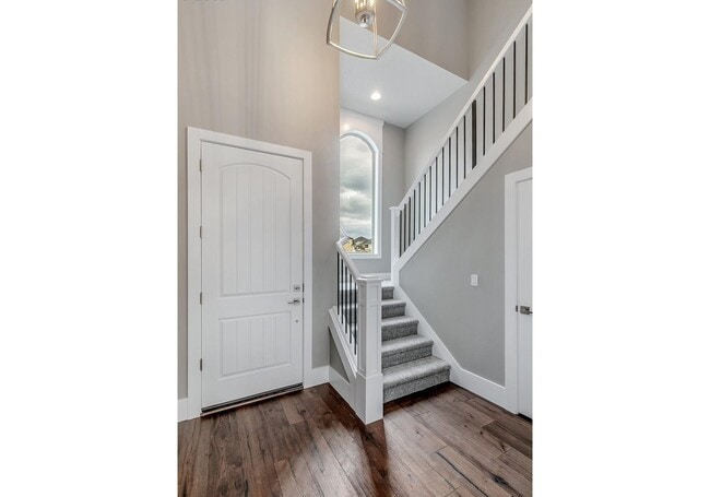 Building Photo - Bethany Stunner - 5 Bedrooms with Main-Level Bed & Bath, Modern Kitchen & Private Fenced Yard