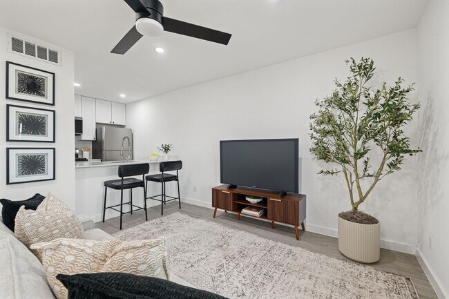 Building Photo - Adelynn At Mueller