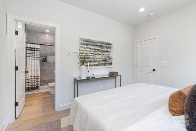 Building Photo - Brand New 3BR 3BA Home w/ Fenced Backyard • Quartz Island Kitchen in Charlotte