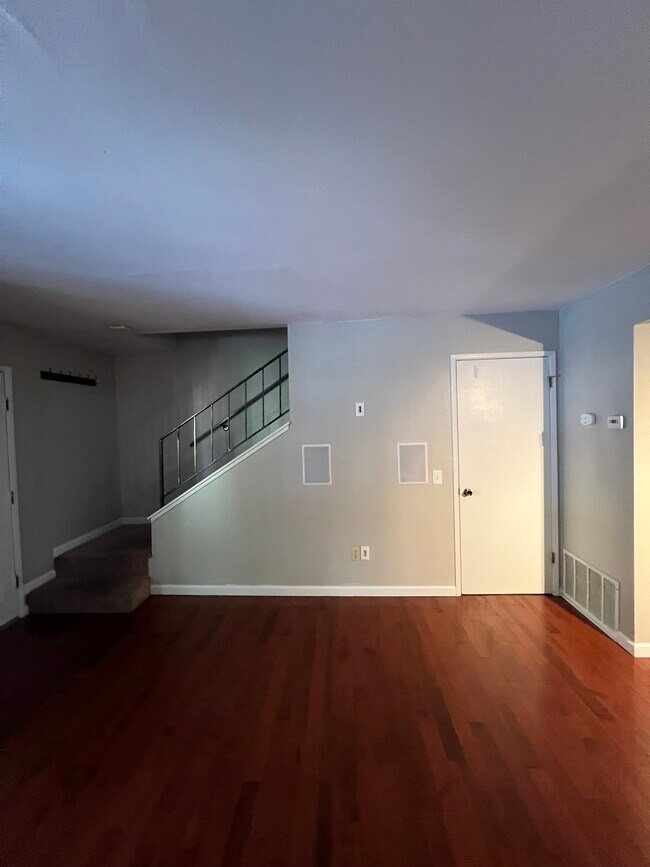 Building Photo - 1200 Wildwood Ave
