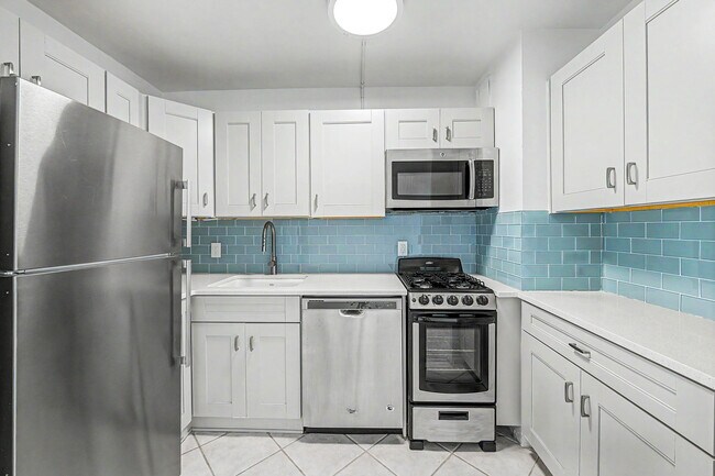 Building Photo - 9400 Atlantic Ave