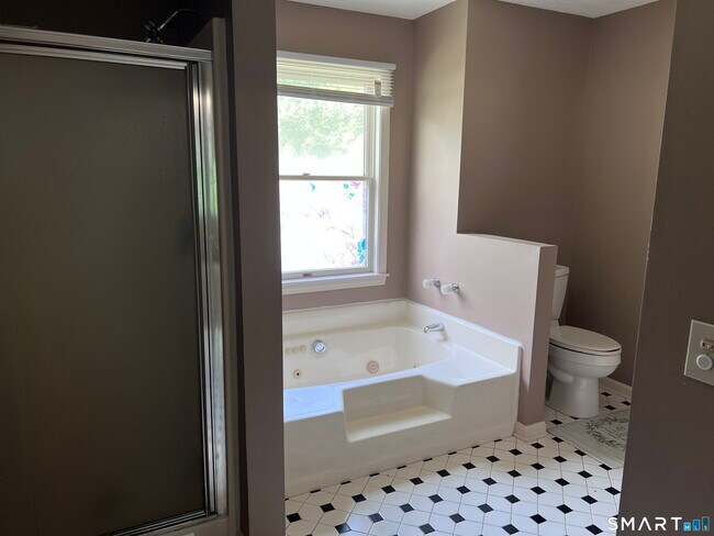 Building Photo - 163 Trotters Way
