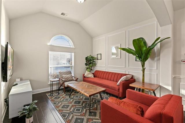 Building Photo - 1313 Baynes Dr