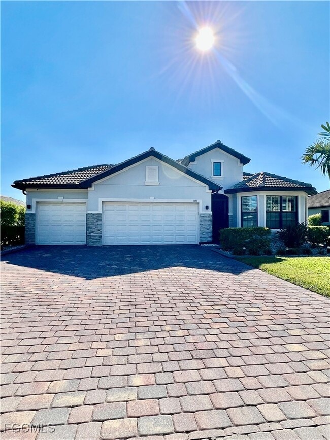 Building Photo - 3425 Hampton Blvd