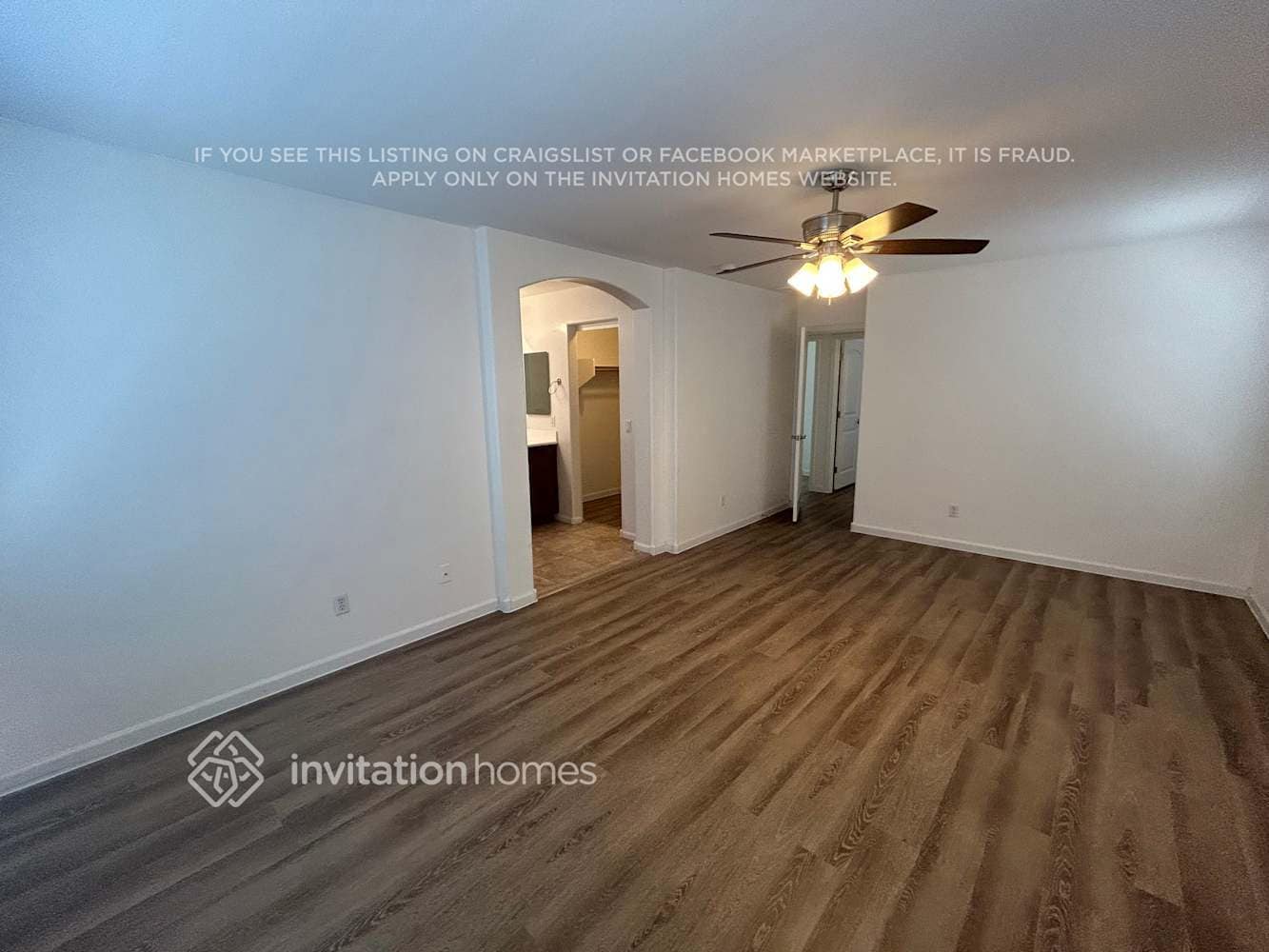Building Photo - 1373 S Ponderosa Dr