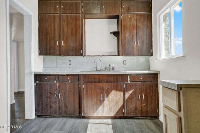 Building Photo - 536 Ben Swain Dr