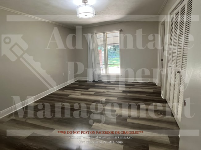 Building Photo - 127 Oaklawn Dr