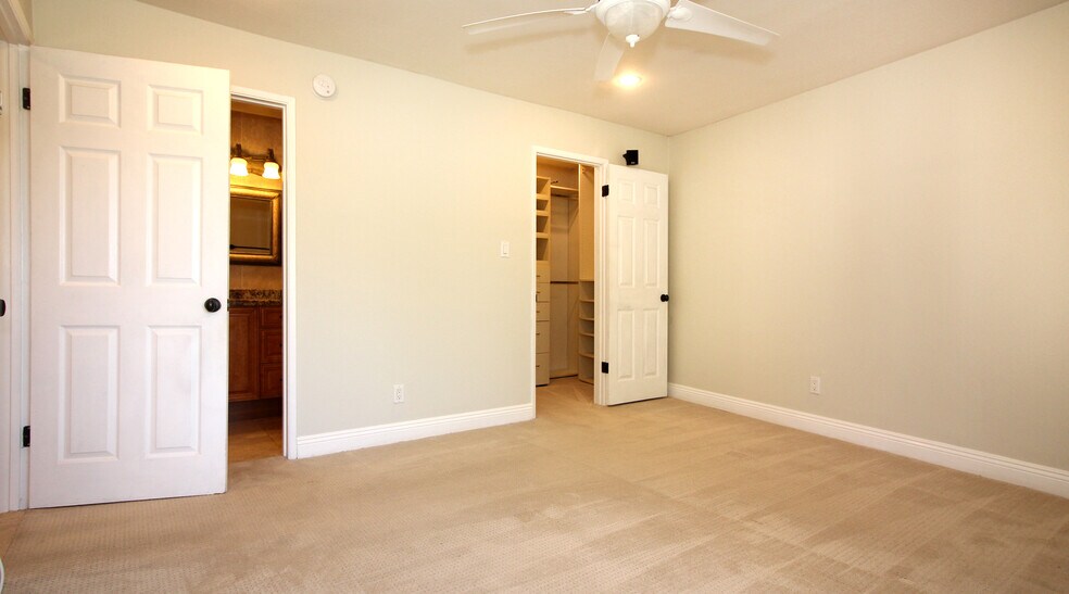 Building Photo - 8163 Redlands St