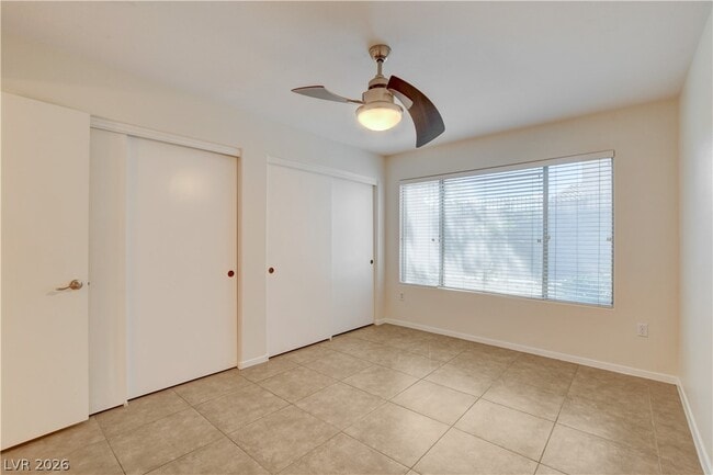Building Photo - 5710 E Tropicana Ave
