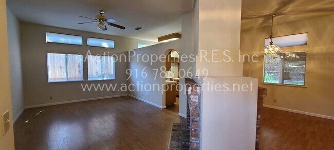 Building Photo - Move In Special! Woodcreek High School Walking Distance, West Roseville Single Story, , 4 Bed 2 B...