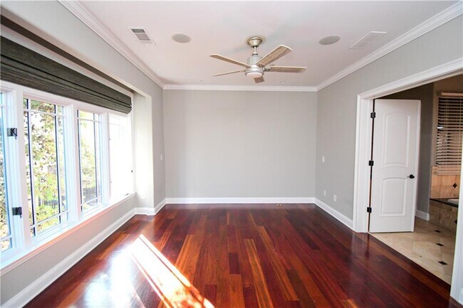 Building Photo - 4 Prichard Way NE