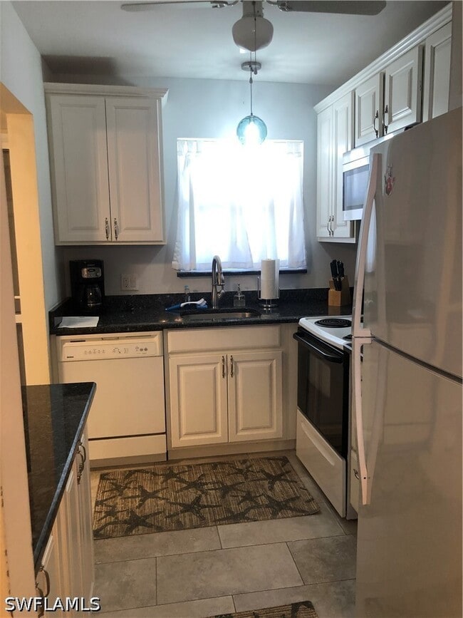 Building Photo - 150 Turtle Lake Ct