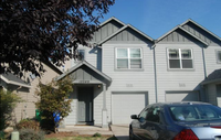 Building Photo - Great Townhouse in SE Portland!   rentalsc...