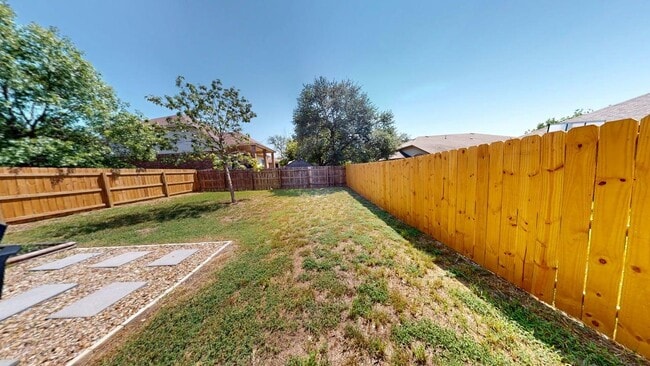 Building Photo - 6705 Rosita Oak Dr