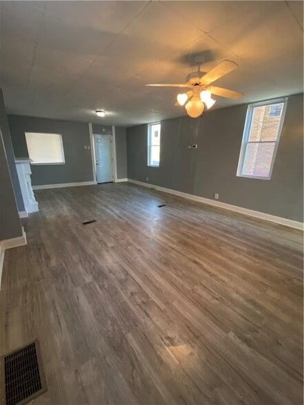 Building Photo - 908 North Ave