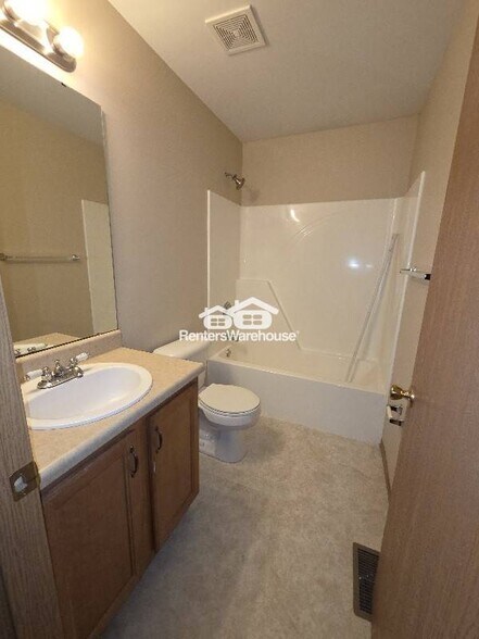 Building Photo - 441 Ramblewood Way