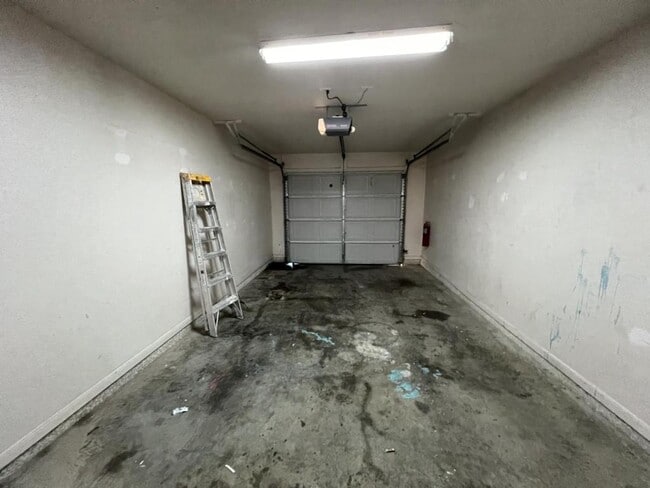 Building Photo - 3706 Dustin Ct