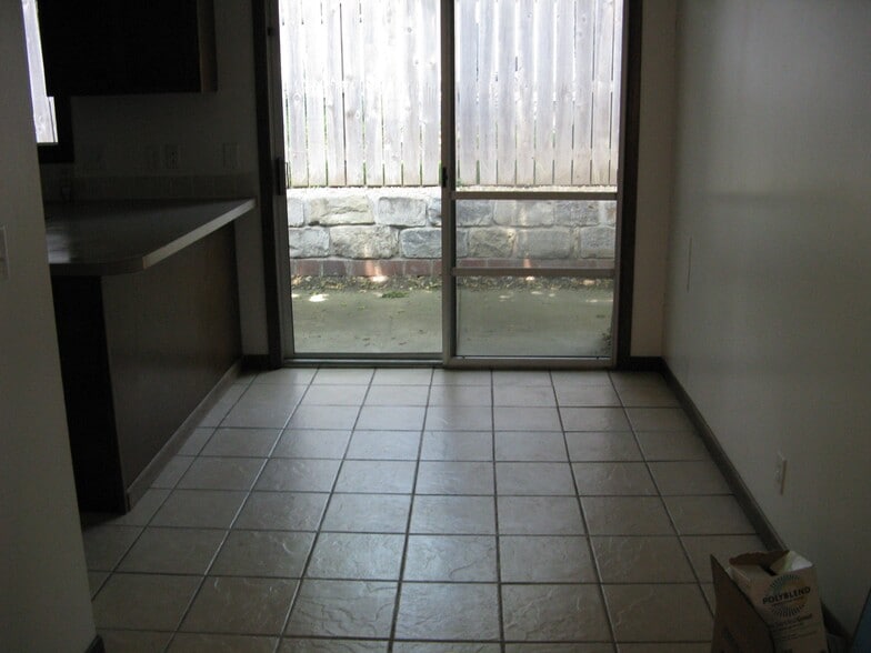 Dining area - 1313 N 20th St