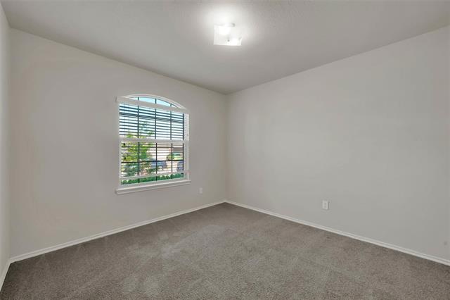 Building Photo - 2133 Meadow View Dr