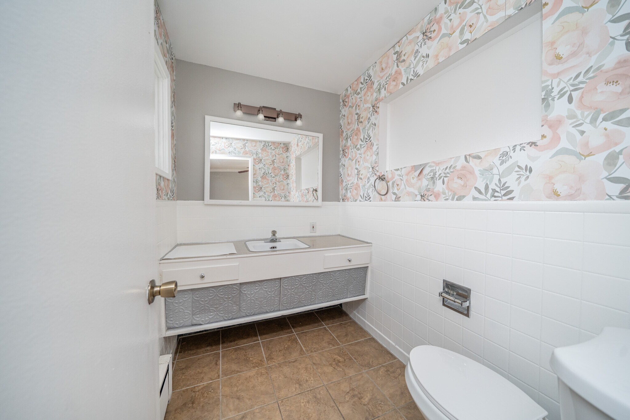 Building Photo - 3512 East Ben Burr Boulevard