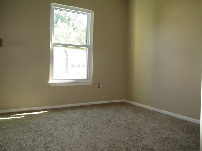 Building Photo - Charming 2 Bedroom/2 Bathroom Apartment in Halethorpe, MD!