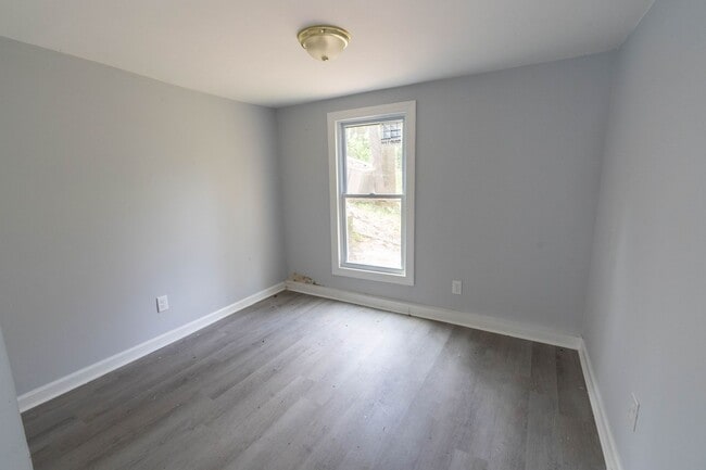 Building Photo - 1 bd for rent.