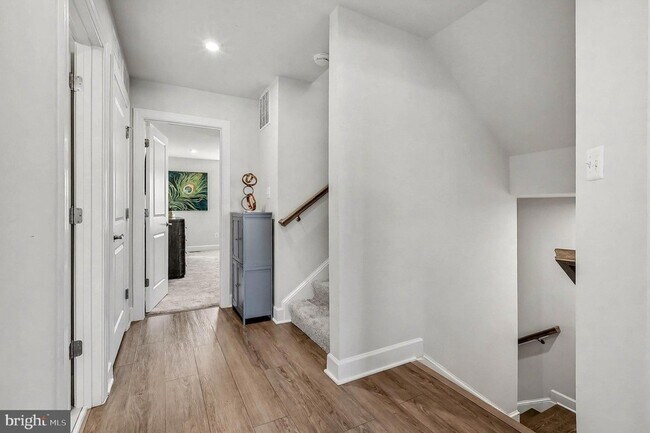 Building Photo - 10878 Foxtrot Cir
