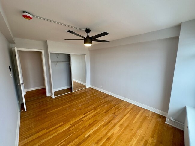 Building Photo - 4180 N Marine Dr