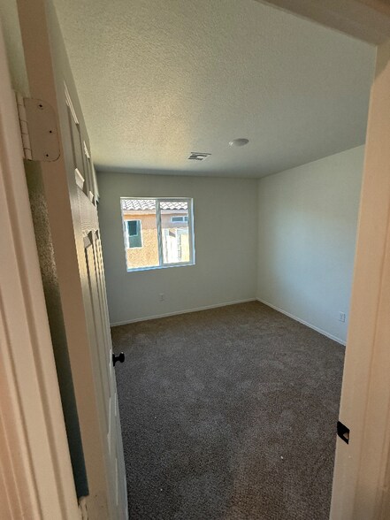 Building Photo - 7970 E 46th Pl