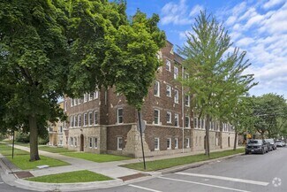 Building Photo - 3035 W Rosemont Ave