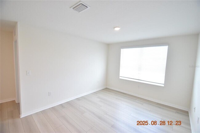 Building Photo - 8075 Broad Pointe Dr