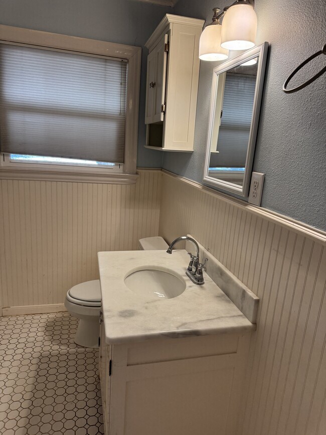 Building Photo - 3525 Stadium Dr