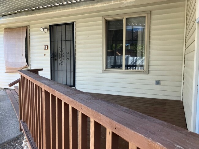 Building Photo - 2 BEDROOM, 2 BATH CONDO FOR RENT