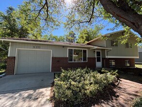 Building Photo - Close to CSU! 3 Bed Home with Fenced Yard & Garage