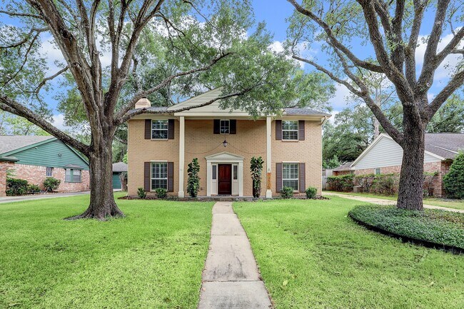 Building Photo - 12523 Briar Forest Dr