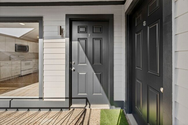 Building Photo - 234 Westheimer Rd