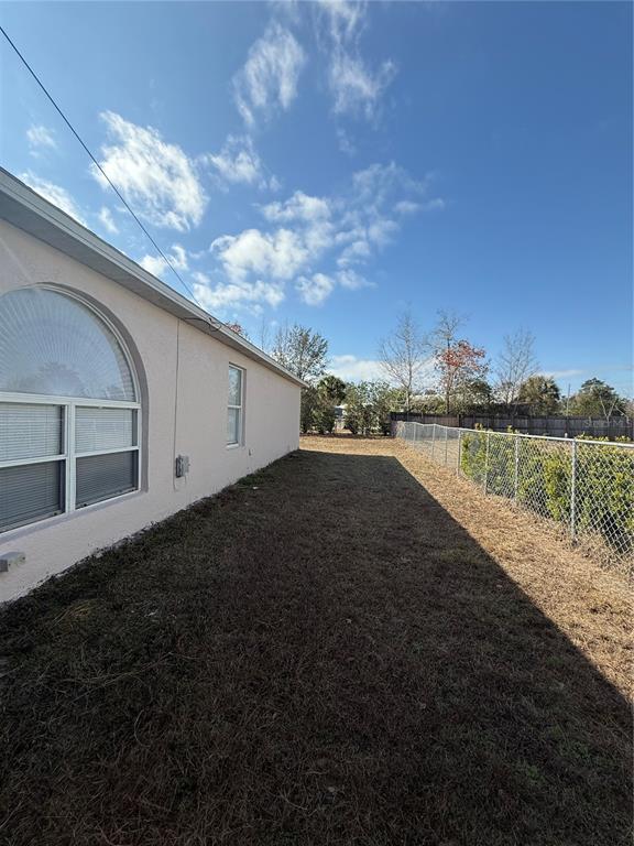 Building Photo - 12052 Villa Rd