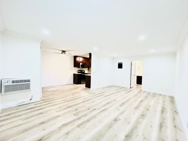 Building Photo - 3735 Bagley Ave Apartments