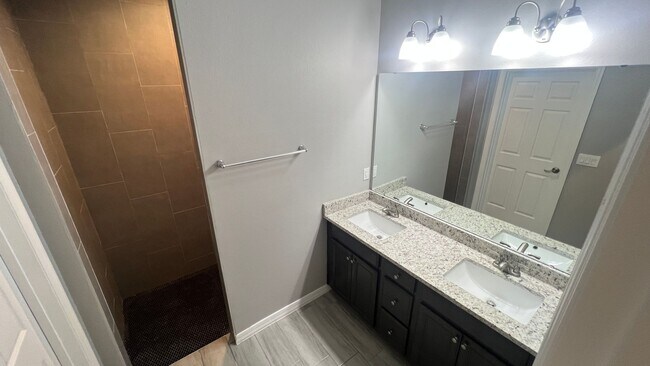 Building Photo - Incredible 3 Bedroom, 2 Bathroom Home in Palm Bay!!