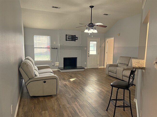 Building Photo - 3027 Sandpiper St