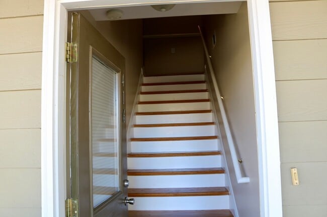 Building Photo - I Bedroom Studio Townhome in North Augusta!